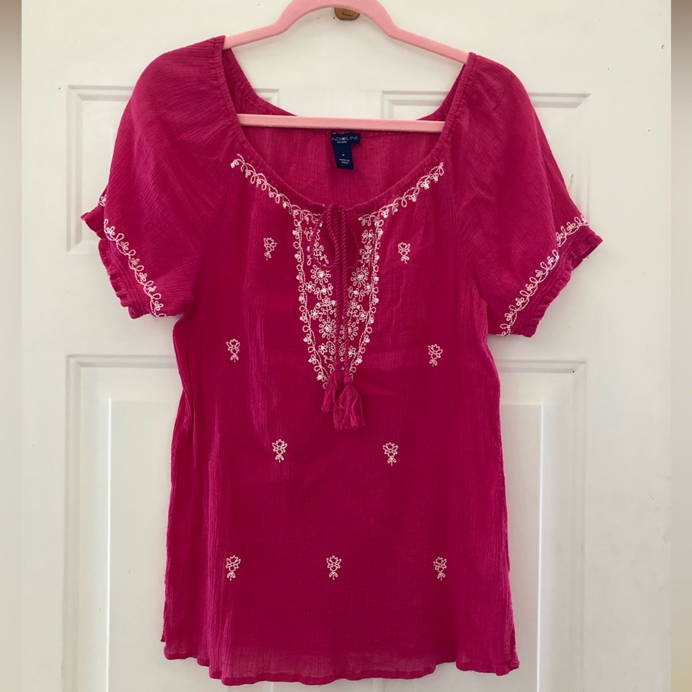 Bandolino Embroidered Top